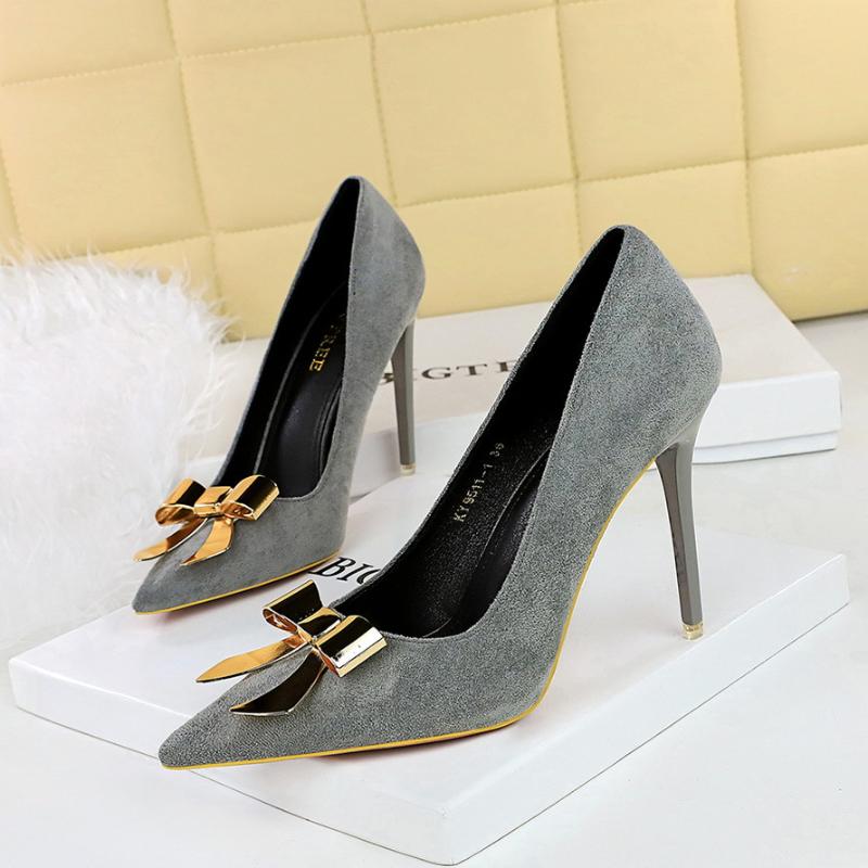 European American Style Banquet High Heels Thin Heels Shallow Mouth Pointed Toe Suede Bow Metal Buckle High Heels Single Shoes