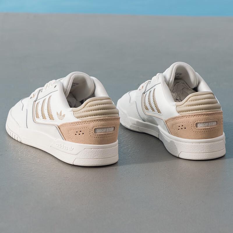 Adidas Women's JQ0078 Low-Top Lifestyle Board Shoes