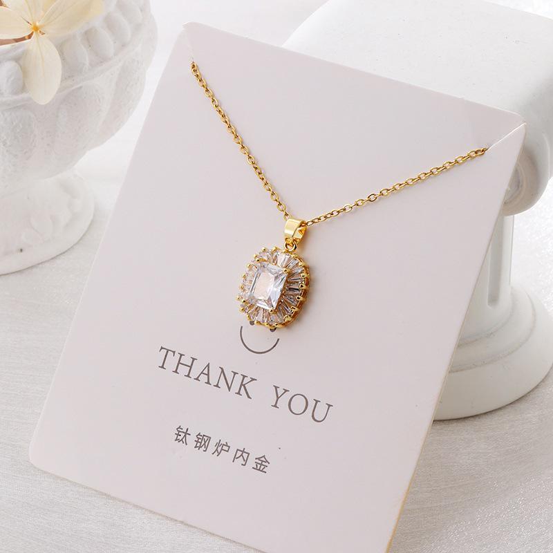 Versatile Luxury Titanium Steel Necklace with a Colorfast Pendant - Simple Niche Design Clavicle Chain for Women.