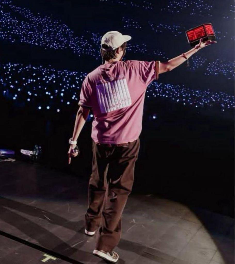 [USED] j-hope HOPE ON THE STAGE in JAPAN T-shirt L