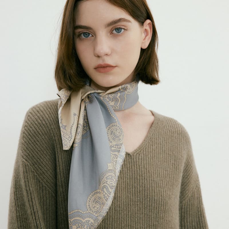 BB’DE SOLI’DE Grace Silk Scarf (2color)