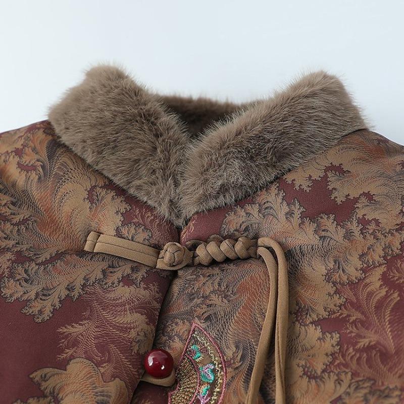 Winter padded jacket with velvet to keep warm, new wife clothes, old padded clothes are thick.