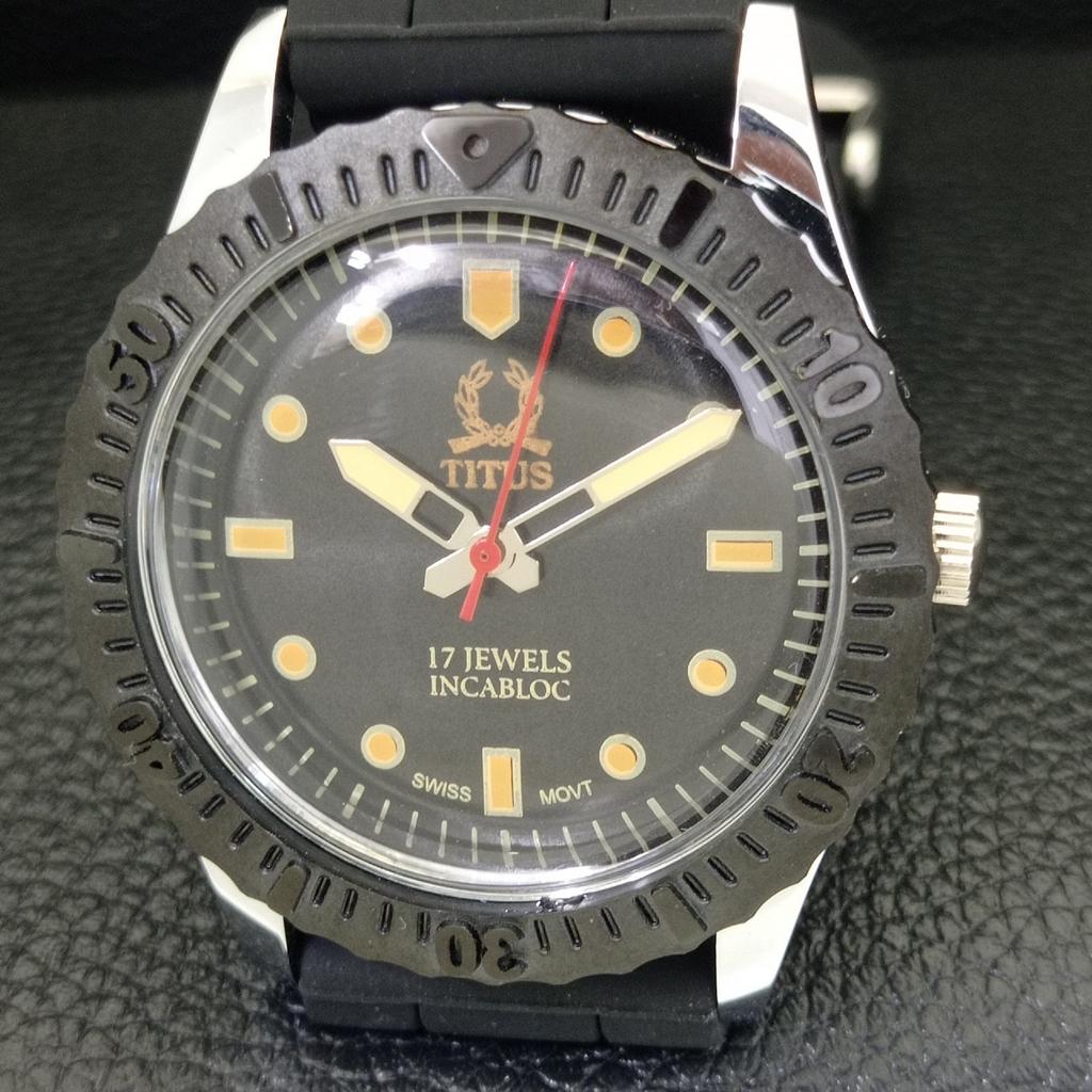 HAND-WINDING VINTAGE TITUS SWISS MENS TURNABLE BEZEL BLACK DIAL WATCH A700215-5 R202-a700215