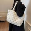 Large Capacity Shoulder Bag Cute Sweet Bow Prints Handbag Soft Puffer Tote Bag Women Commute Casual Simple Storage Bag