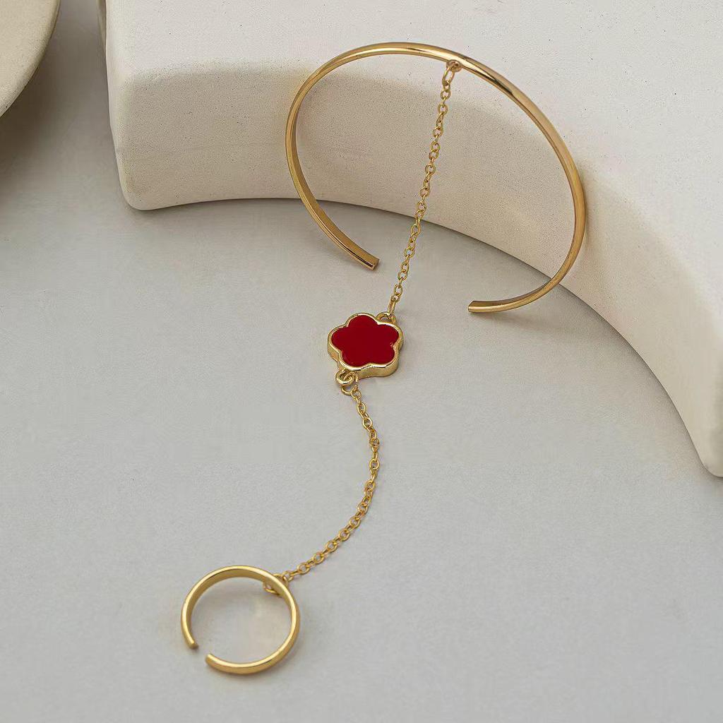 Cross-Border Lucky Five-Petal Flower Finger Bracelet with Four-Leaf Clover Design