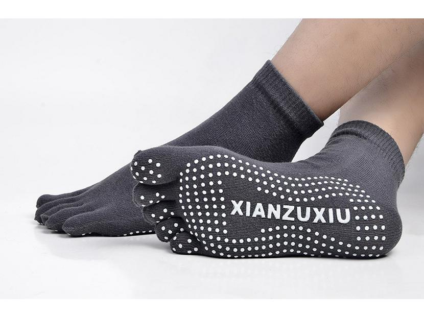 

Мужские хлопковые нескользящие дышащие носки для йоги с пальцами - до середины икры, дизайн с пятью пальцами One Size [38-44] темно-серого