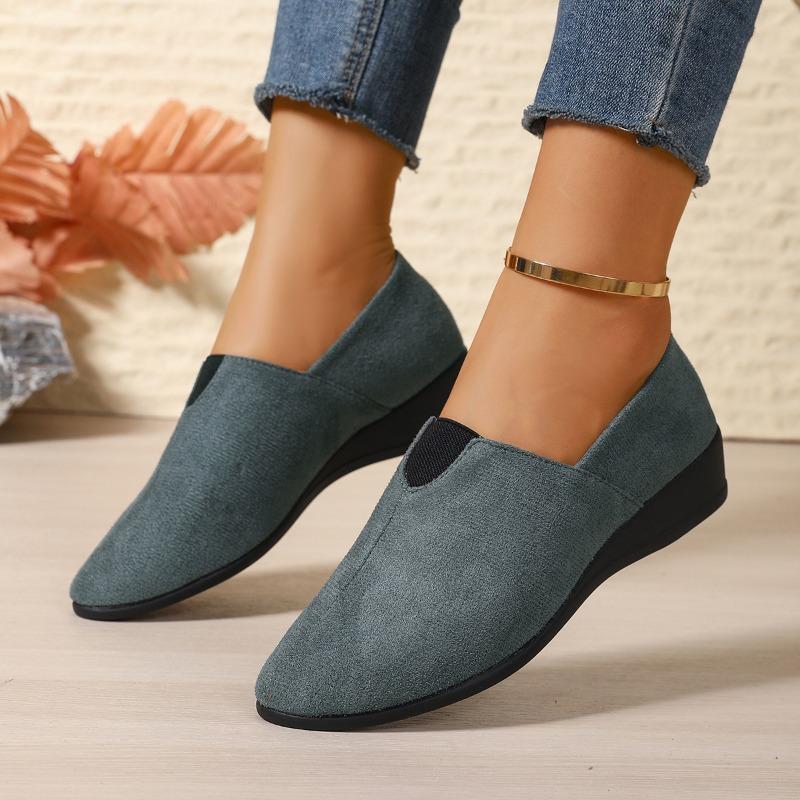 Wedge heel casual single shoes women's summer new shallow mouth pointed head large size one pedal suede single shoes