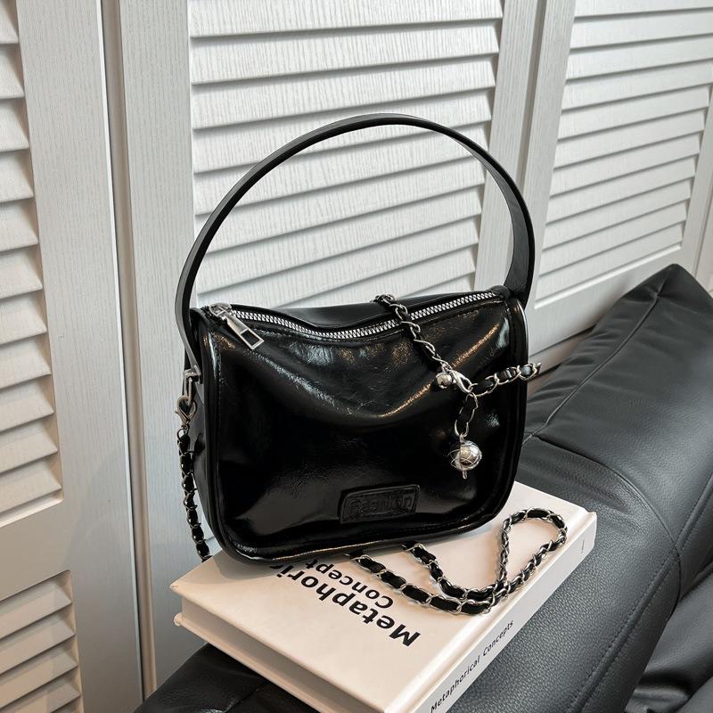 Versatile niche premium new fashion messenger bag shoulder summer portable women's bag