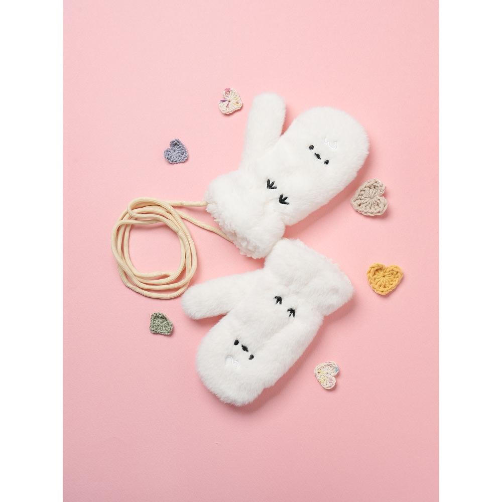 

Daiso Winter Together Kids Animal Gloves With Concave Eyes