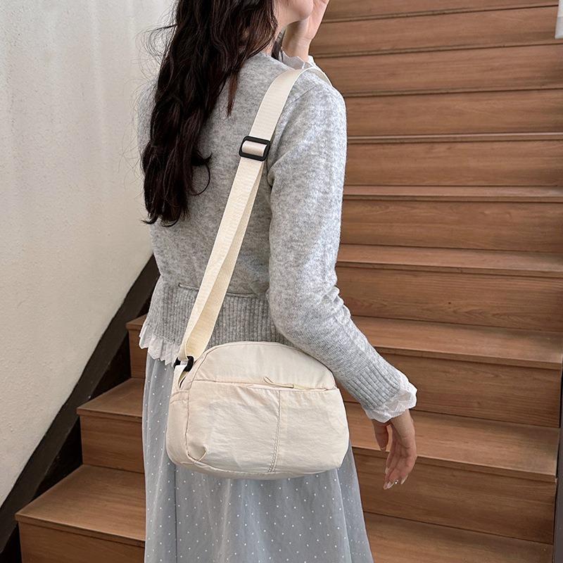 Shoulder bag trendy fashion simple solid color casual messenger bag versatile light literary style small square bag