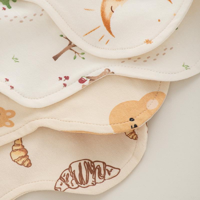 Unisex Pure Cotton 360° Petal-Shaped Absorbent Bib for Newborns