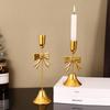 Tischdeko Kerzenhalter Aufwendig Weihnachten Goldene Schleife Kerzenhalter Festliche Schleife Kerzenständer Goldenes Licht Luxuriöser Kerzenhalter