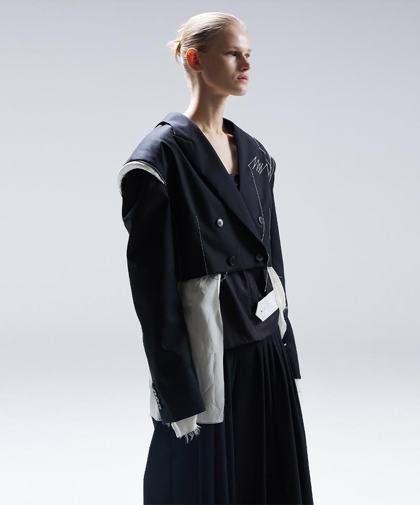 Meuameu Signature Unbalance Pin Tuck Logo Band Flare Slacks