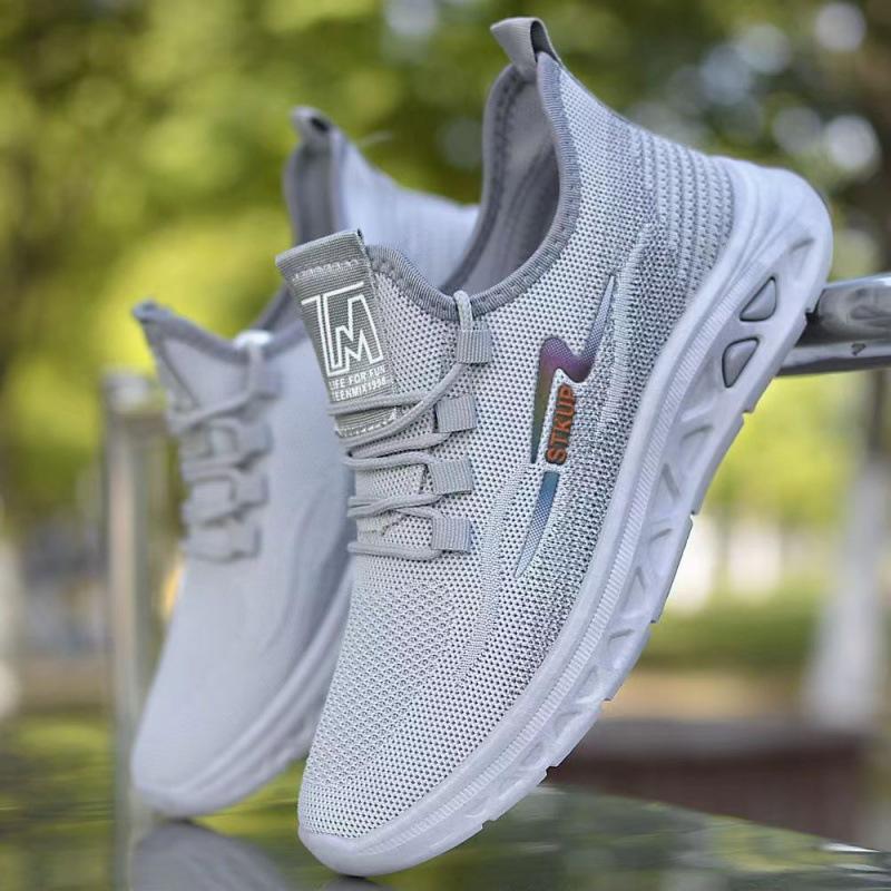 Men's shoes summer 2026 mesh new fly-woven mesh men's soft-soled breathable sports shoes casual shoes light running