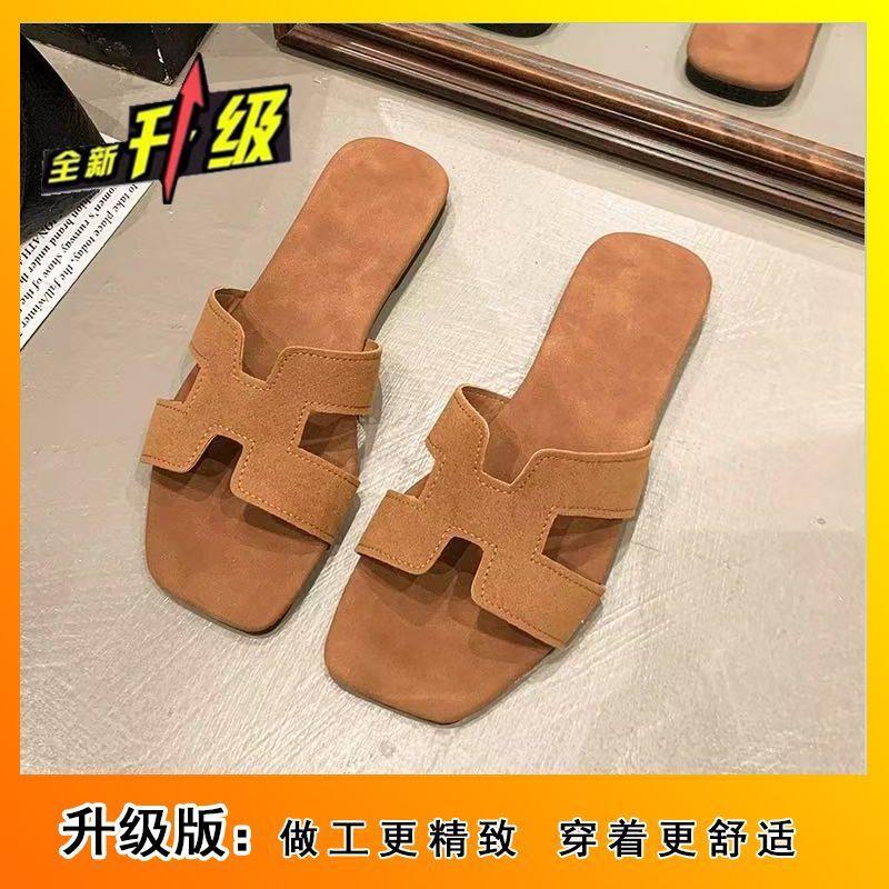 2025 summer new fairy slippers female summer wear one-word flat bottom versatile beach shoes sandals female