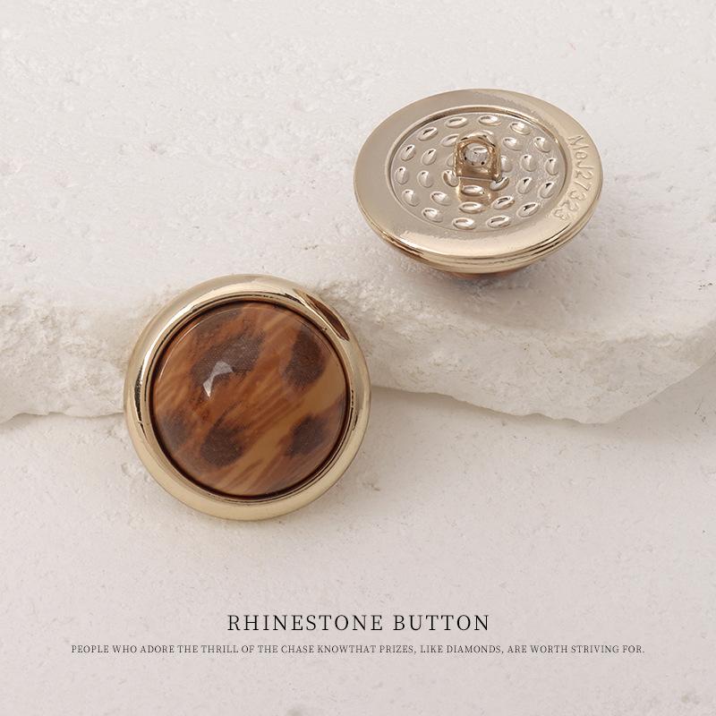 

5pcs Metal Resin Leopard Print Combination Button Fashion Coat Trench Coat Button Sweater Cardigan Jacket Button Accessories 18Mm Gold + Leopard Print