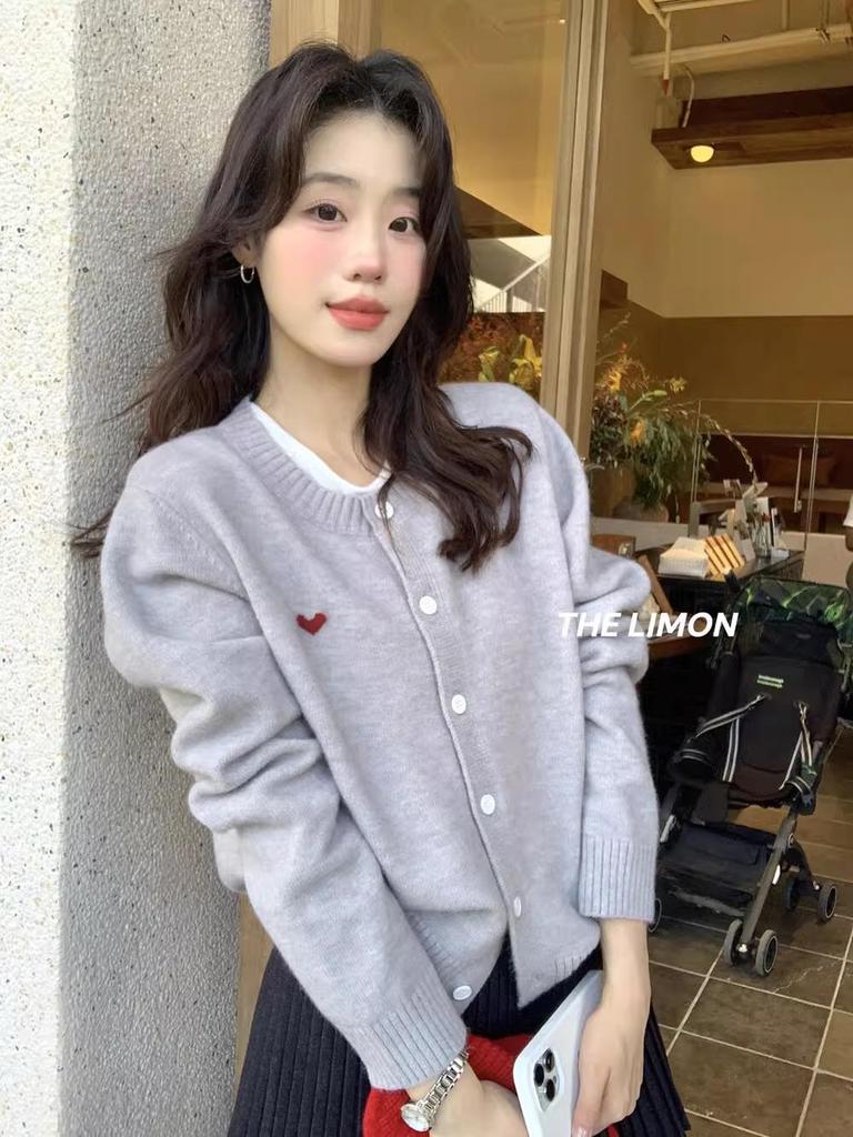 Women's Pure Wool Red Heart Knit Cardigan - Autumn/Winter 2026 Collection