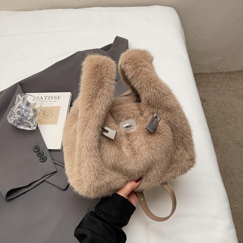 New fashionable plush women's bag cute casual solid color bag student small bag women's messenger daily bag