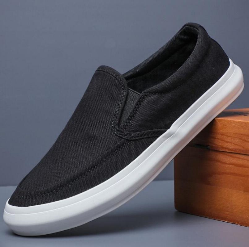 New Canvas Driving Shoes Men Green Black Yellow White Vulcanized Canvas Shoes Mens Sneakers Fashion Men Loafers