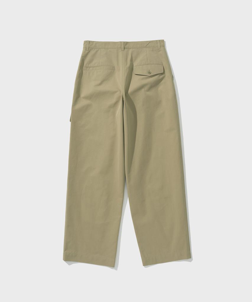 SHIRTER Double Pleats Big Pocket Pants (Beige)