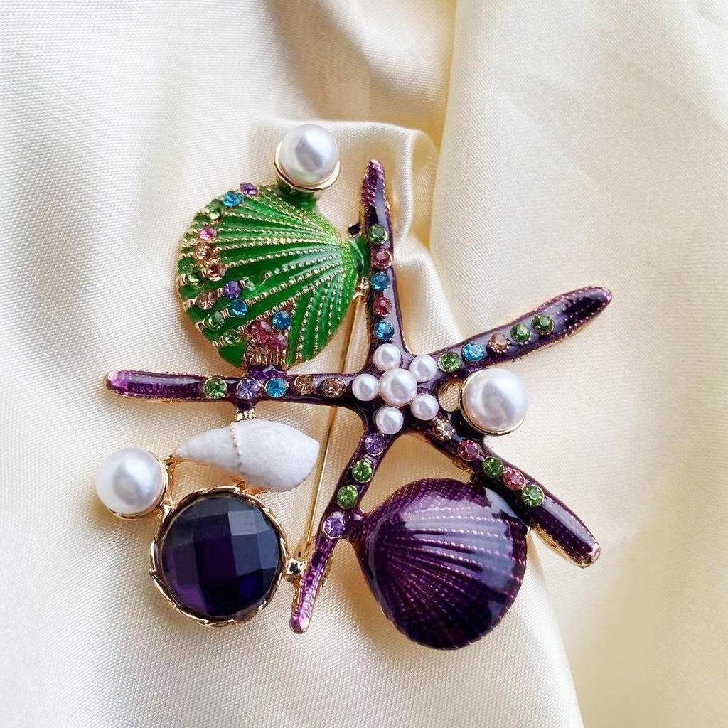 Korean Marine Life Brooch: Starfish & Shell Pin with Metal, Diamond, & Pearl Accents