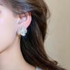 18K Gold-Plated Zircon Flower Pearl Ear Cuff - Elegant and Stylish Light Luxury Earrings