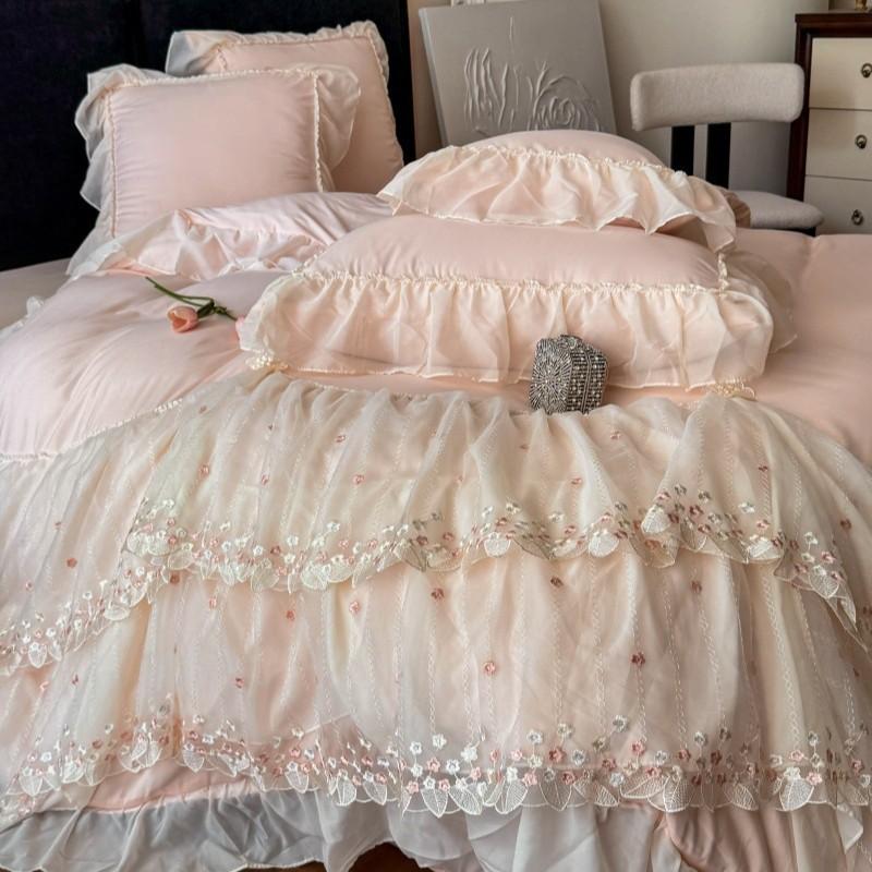 Lace Bedding Set Four-piece French Skin-friendly Breathable Bed Sheet Quilt Cover Pillowcase