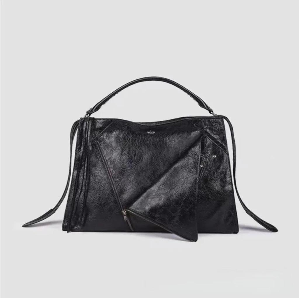 GROTTO Maillard Women's Large Capacity Genuine Leather Lapel Shoulder & Messenger Bag
