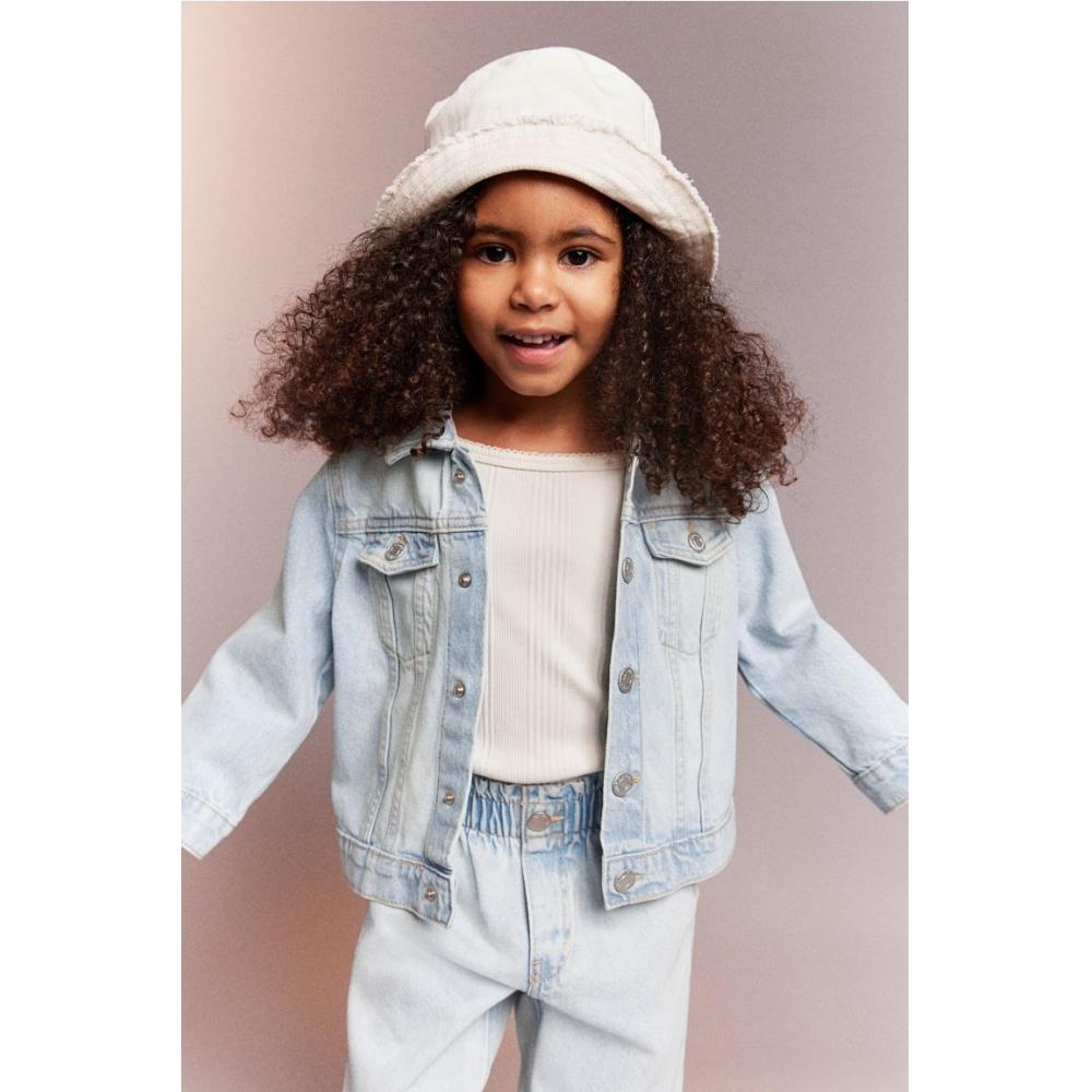 

Джинсовая куртка HM бледно-джинсового цвета