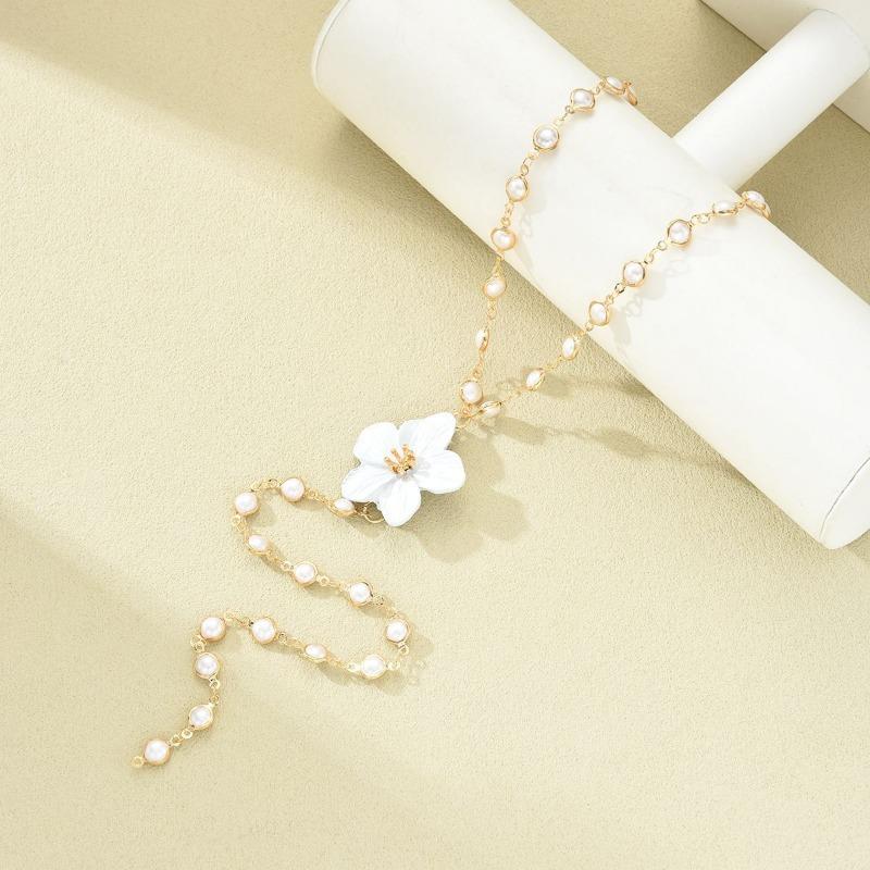 1PC New Flower Pearl Tassel Necklace Women's Niche Premium Sense Sweet Personality Delicate Necklace