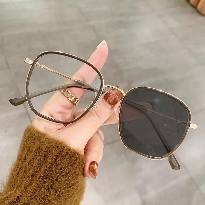 New Photochromic High-end Myopia Glasses Large Frame Women's Near Sight Glasses Trendy Ultra Light Anti Blue Light Glasses