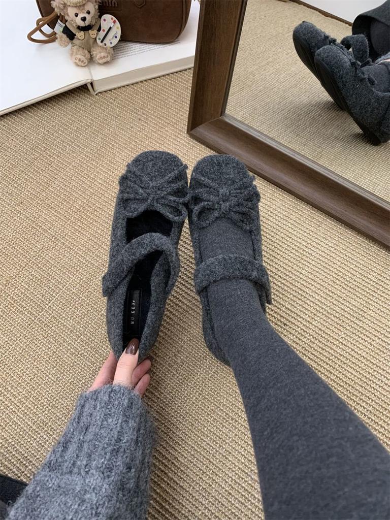 Height-increasing Mary Jane fluffy shoes for women in winter, new fashionable gray woolen single shoes for women, thick-soled velvet cotton shoes f