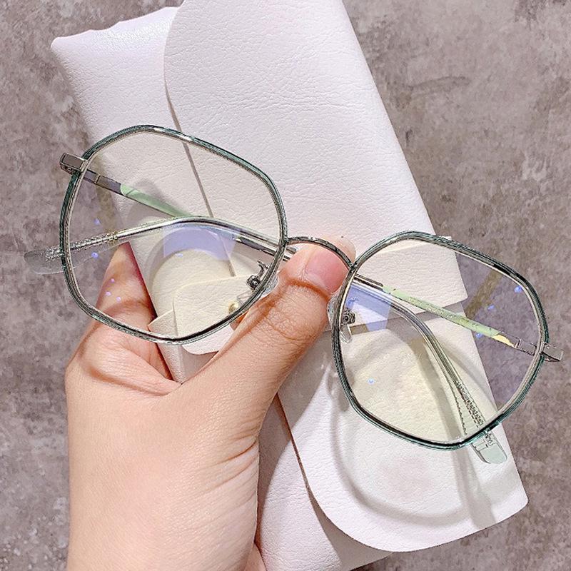 Polygon Brown Anti-Blue Light Myopia Glasses: Korean Style Face-Flattering Frames