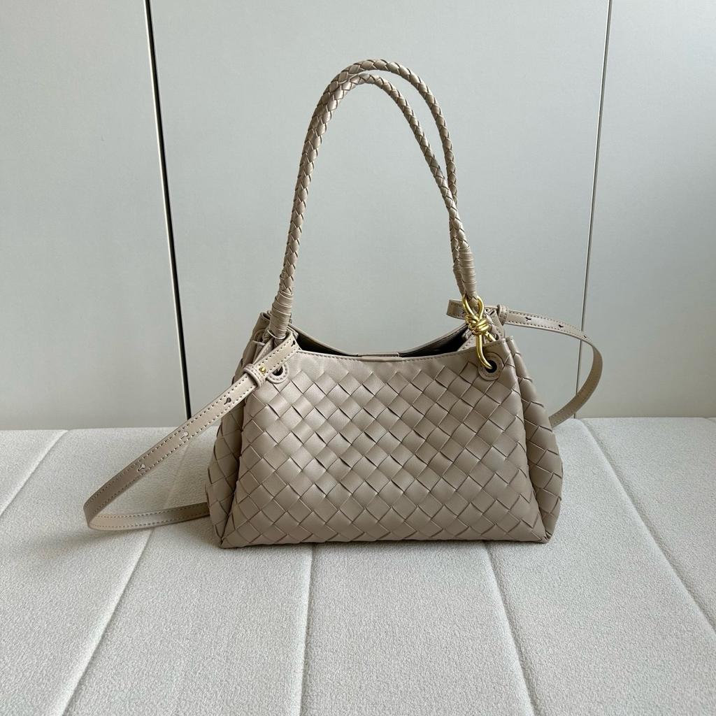 2025 Nuovo design di nicchia borsa a tracolla singola sotto l'ascella borsa da pendolare grande capacità borsa a tracolla alla moda versatile