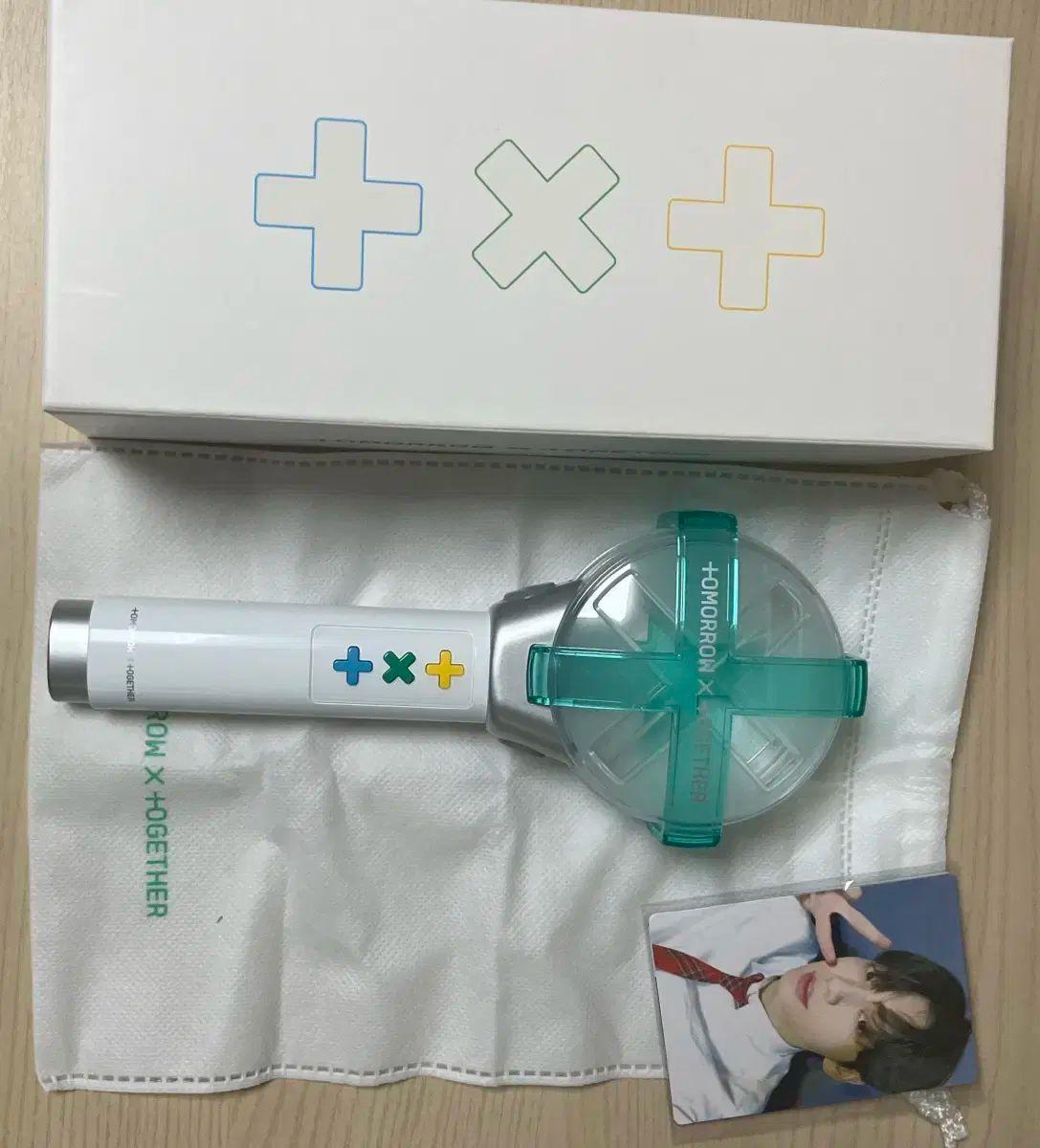 

[USED] TOMORROW X TOGETHER (TXT) penlight for sale