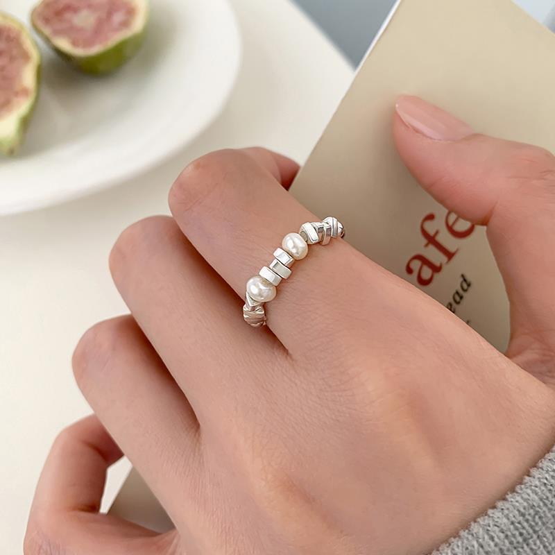 Elegant Korean-Style Sweet Pearl Silver Ring for Women - Handmade Geometric Design, Perfect for Any Occasion.