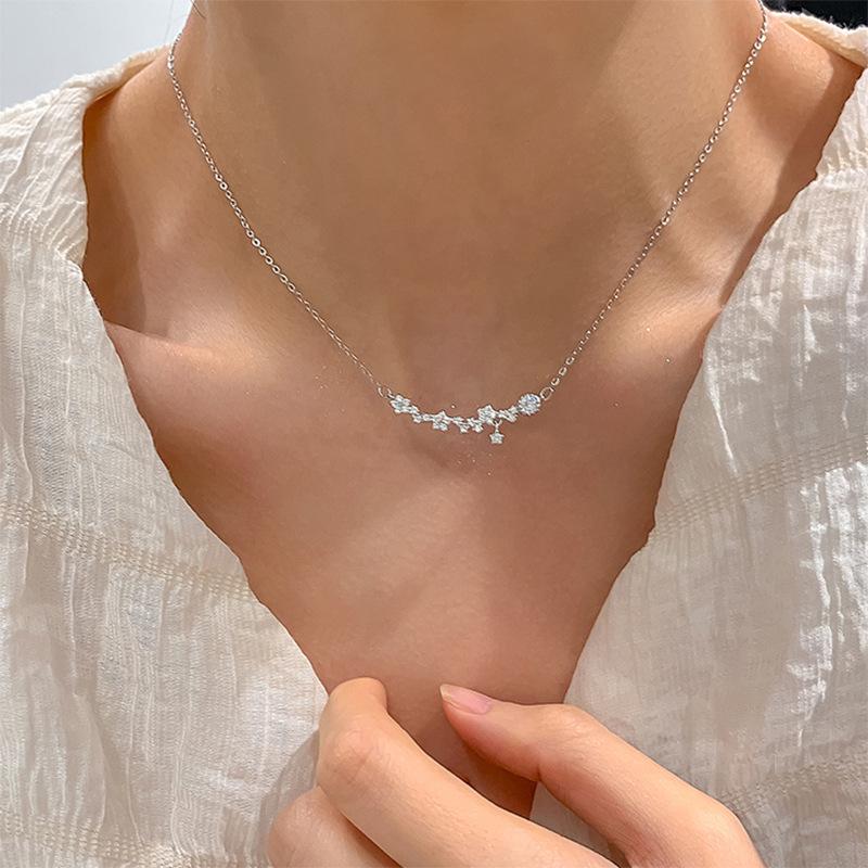 

Sterling Silver Hexagram Flower Smile Necklace - Exquisite High-End Clavicle Chain for Women Sterling Silver
