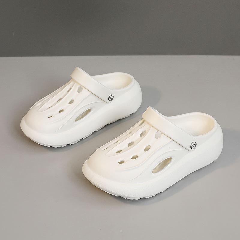 LR Hausschuhe neue Sommer Lochschuhe tragen dicke Sohle weiche Sohle Mori Erhöhung Hausschuhe
