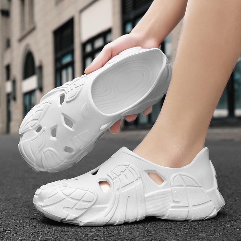 Summer Men's Sandals New Men Clogs Beach Slippers Men Outdoor Casual Shoes Men Sandals Male Water Shoes Big Size 45