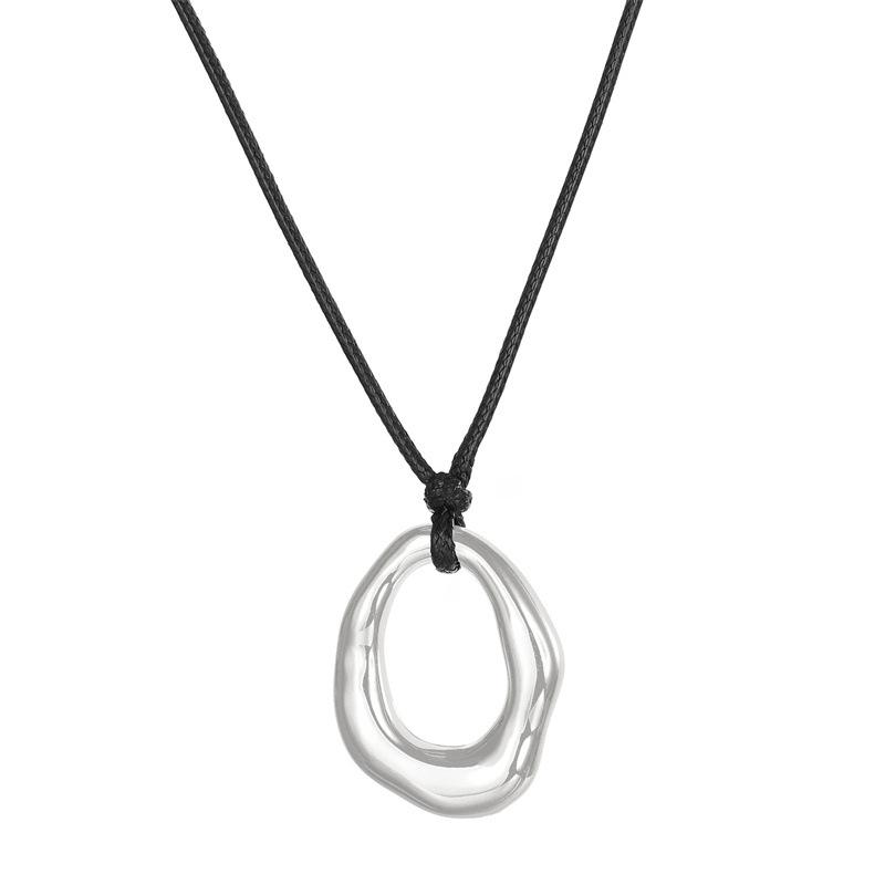 

Hollow Ring Pendant Necklace Personalized Sweet Cool High-end Wrapped Cross Border European and American Irregular