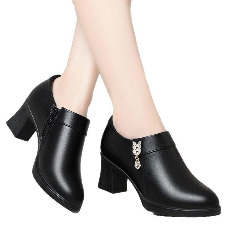 New Style Mid-heel Soft Leather Sole Women's Shoes with Thick Heels and Single Sole
