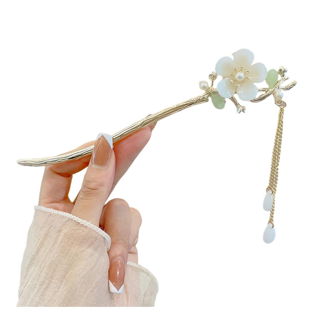Ancient Style Metal Hair Stick For Women Elegant Hairpin For Wedding Party And Daily Use With Flower and Tassels Decors