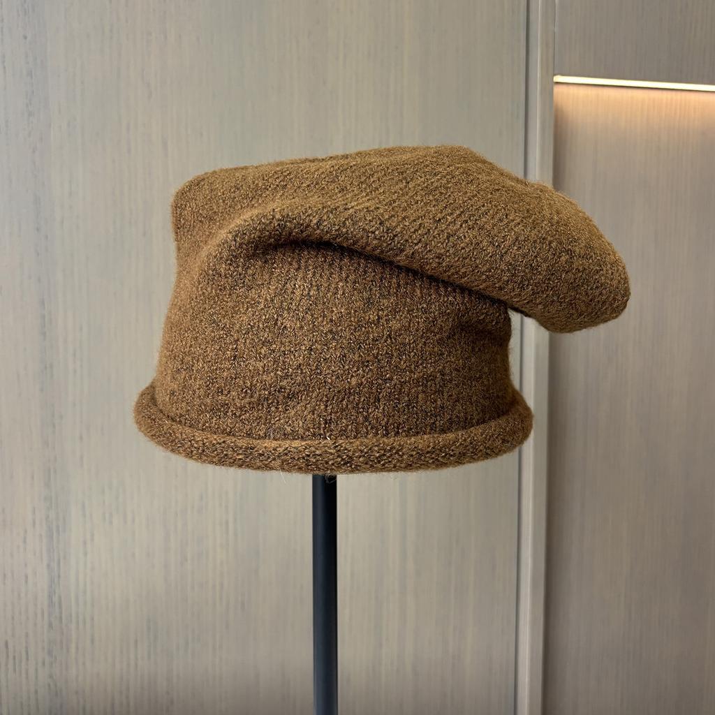 Autumn and Winter Hats, Women's Crimped Warm Wool Hats, Versatile Face, Small Stacking Hats, Big Head Circumference, Cold Hats, Fashionable Knitted