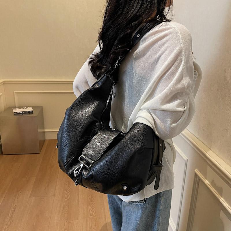 PU Hobo Bag Women's Fashion Shoulder Tote with Star Detail Buckle Closure Large Capacity Daily Handbag