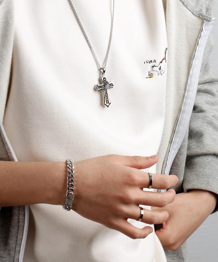 Shoveoff Svn-2002 Crown Cubic Cross Pendant Necklace