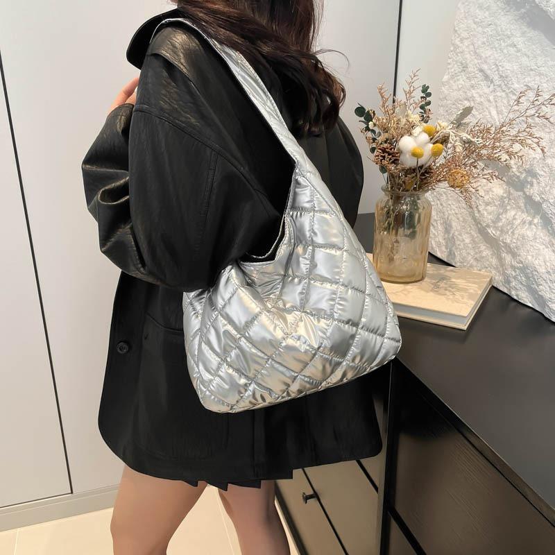 Rhombus embroidery thread large-capacity shoulder bag autumn and winter new casual shoulder underarm portable tote bag women
