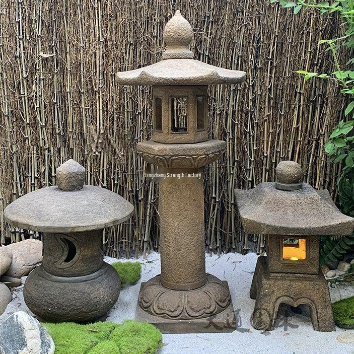Antique Stone Carving Zen Garden Lantern for Outdoor and Hotel Courtyards