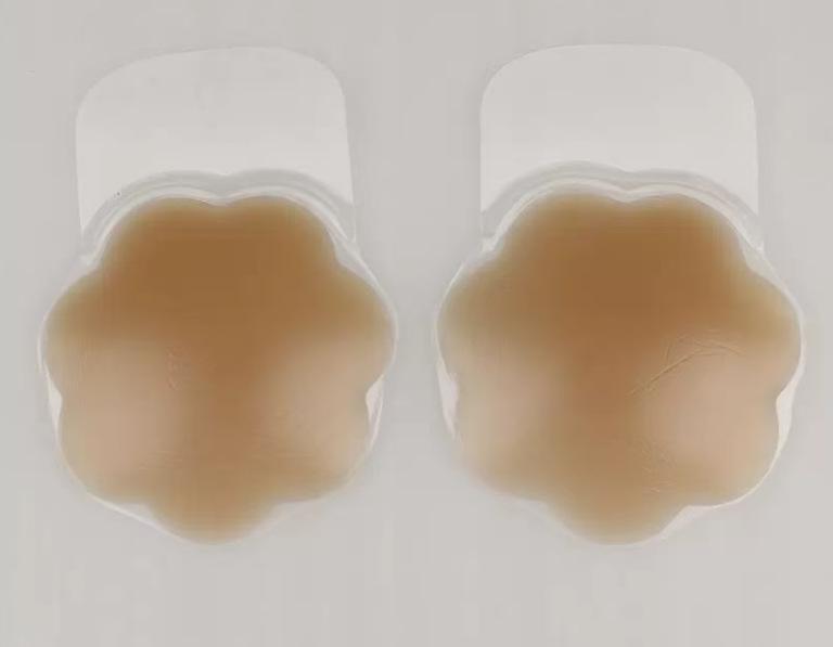 Silicone Push-Up Nipple Covers for Wedding and Strapless Dresses, Invisible and Lifting Lingerie for Spring/Summer.