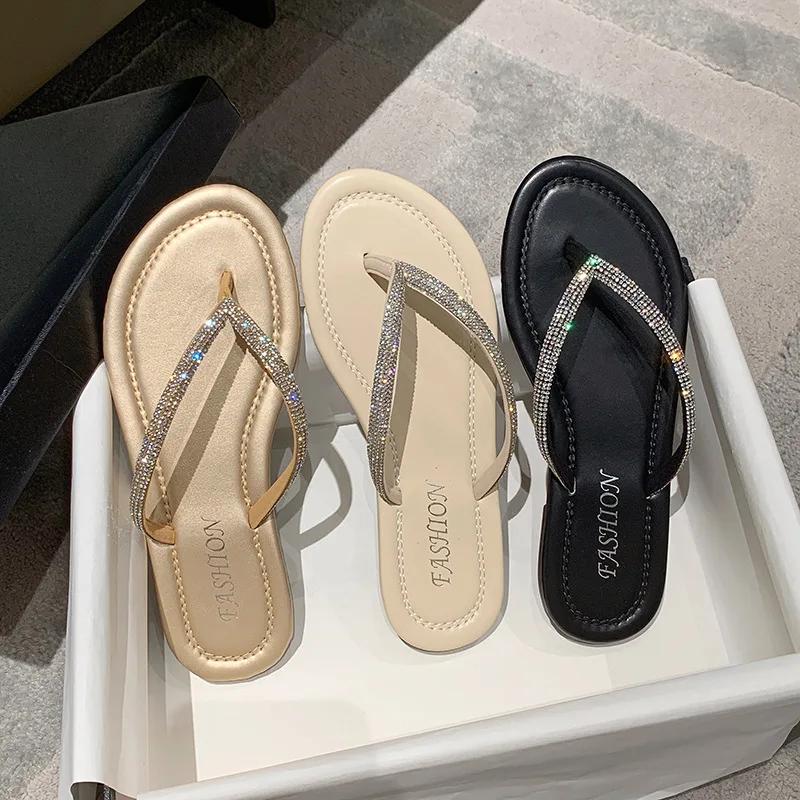 Fashion Rhinestone Slippers Women New Summer Shoes Women Fashion Bling Flip Flops Soft Comfort Flat with Slippers Gold Beach Sandals