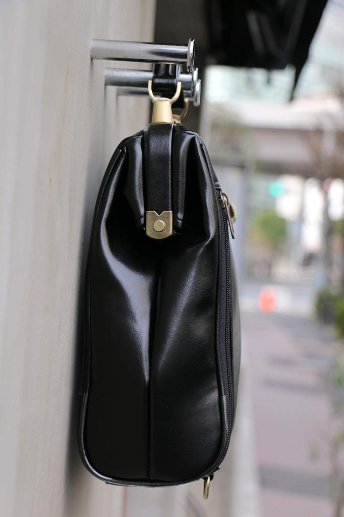 Y60 Dulles Shoulder Vertical XS Leather [Yota] Bag, Bag, Bag, Lightweight, (Camel) (Black (Synthetic Handle))